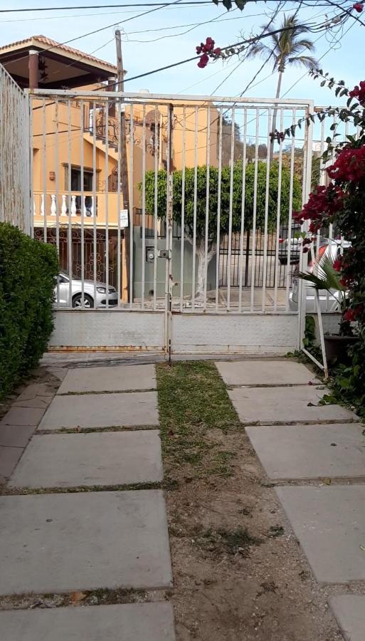 דירות מזטלן Departamentos Con Alberca מראה חיצוני תמונה